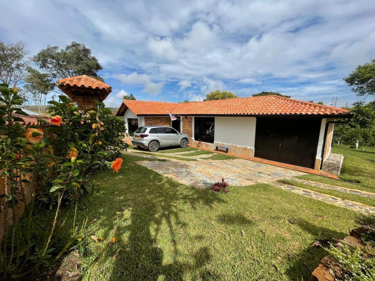 Casa De Campo Villa Tatiana- Mesa De Los Santos 로스 산토스 외부 사진